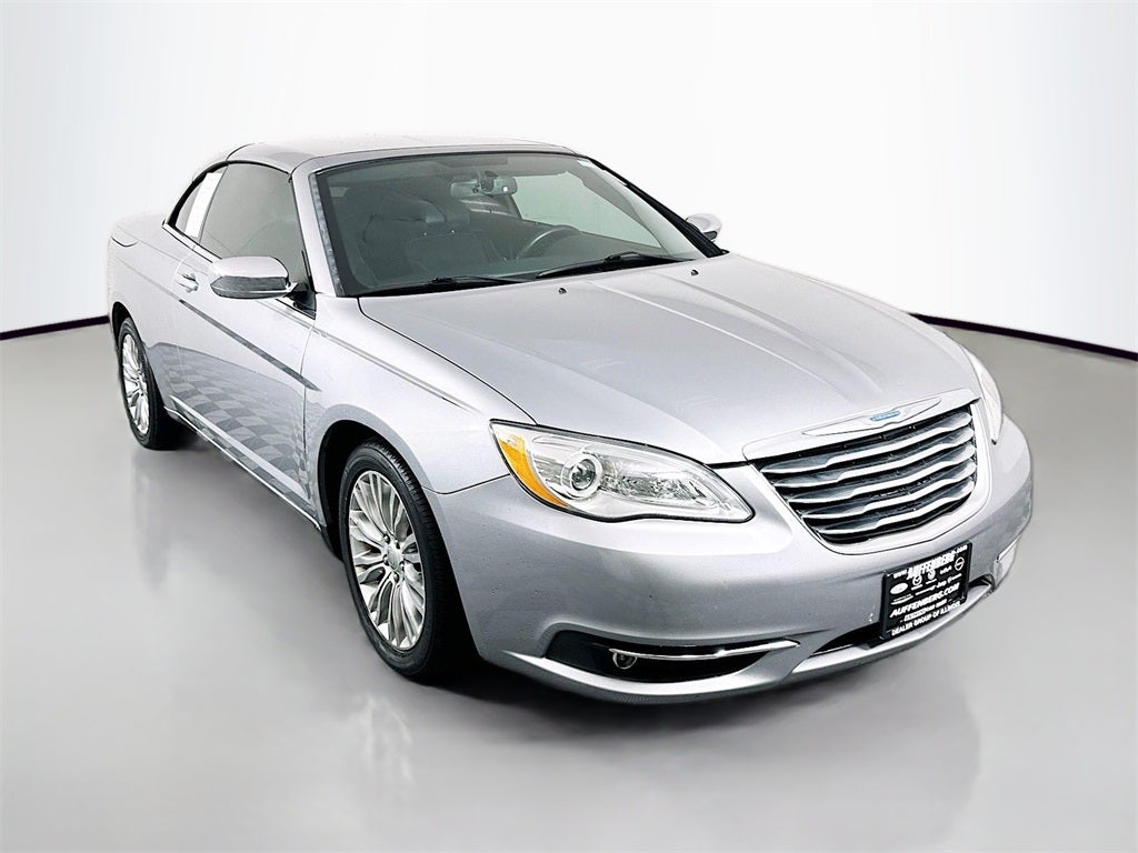 2013 Chrysler 200 Limited