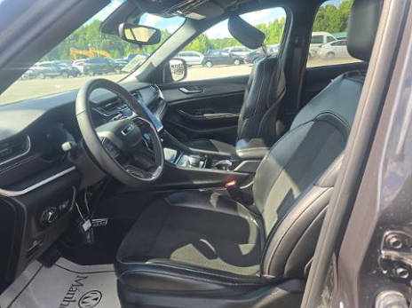 2023 Jeep Grand Cherokee Altitude 4x4