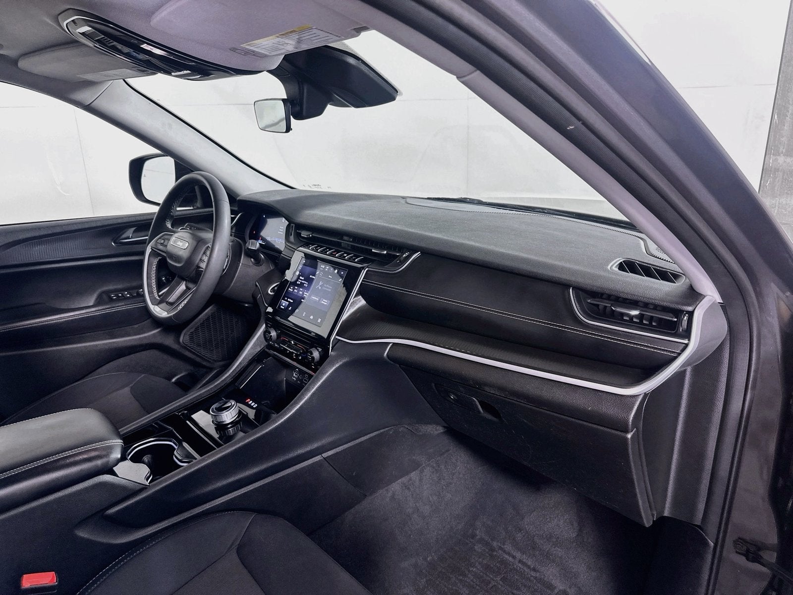 2023 Jeep Grand Cherokee Laredo 4x4