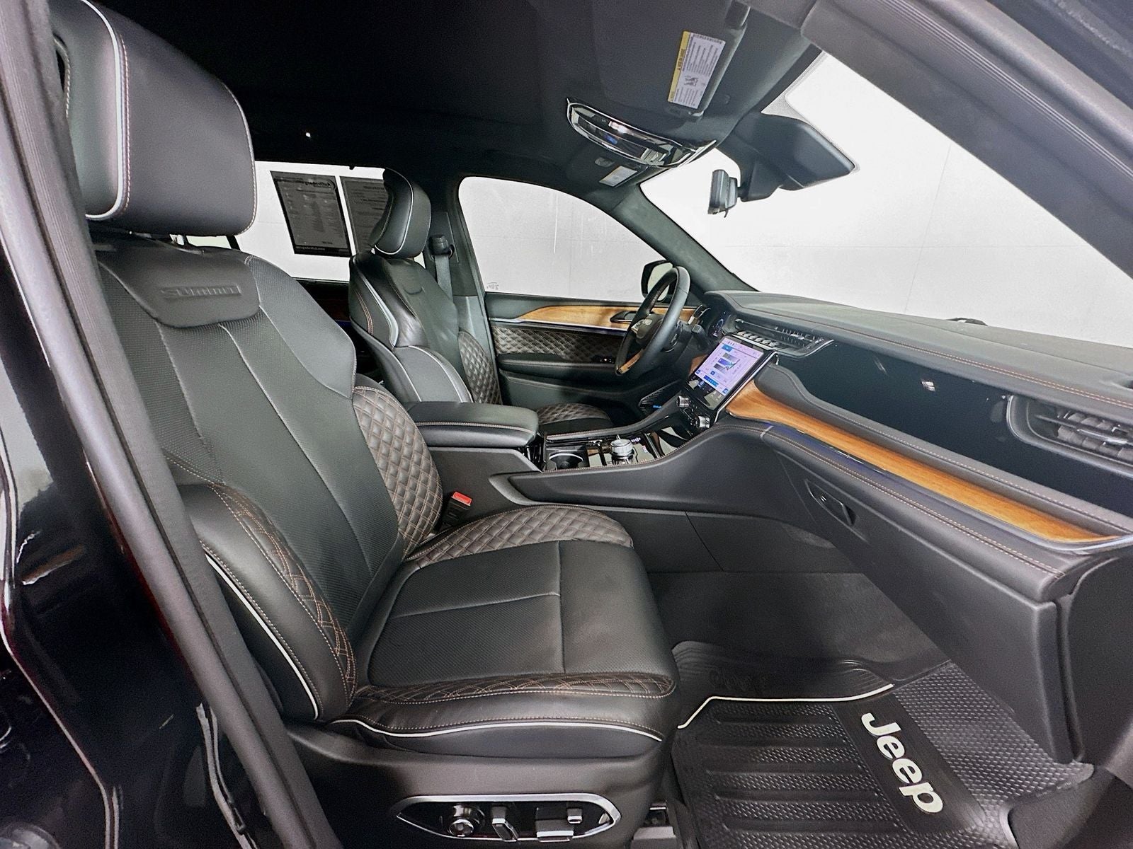 2023 Jeep Grand Cherokee L Summit Reserve 4x4
