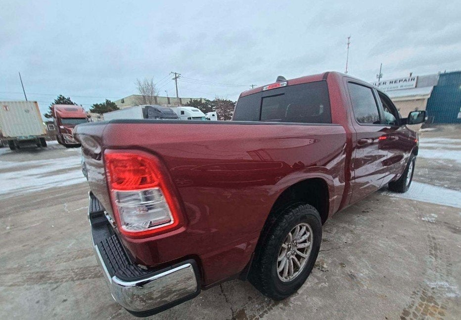 2020 RAM 1500 Big Horn Crew Cab 4x4 5'7' Box