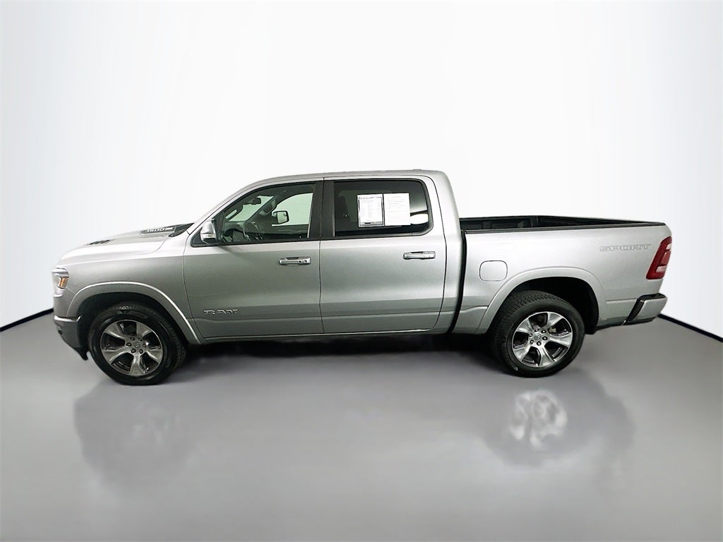 2020 RAM 1500 Laramie Crew Cab 4x4 5'7' Box