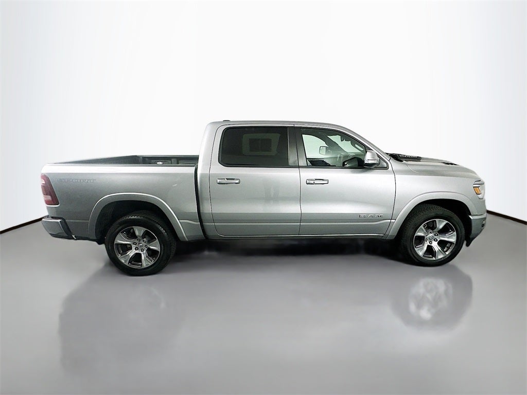 2020 RAM 1500 Laramie Crew Cab 4x4 5'7' Box