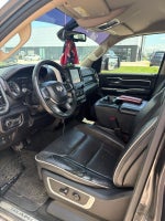 2020 RAM 1500 Laramie Crew Cab 4x4 5'7' Box