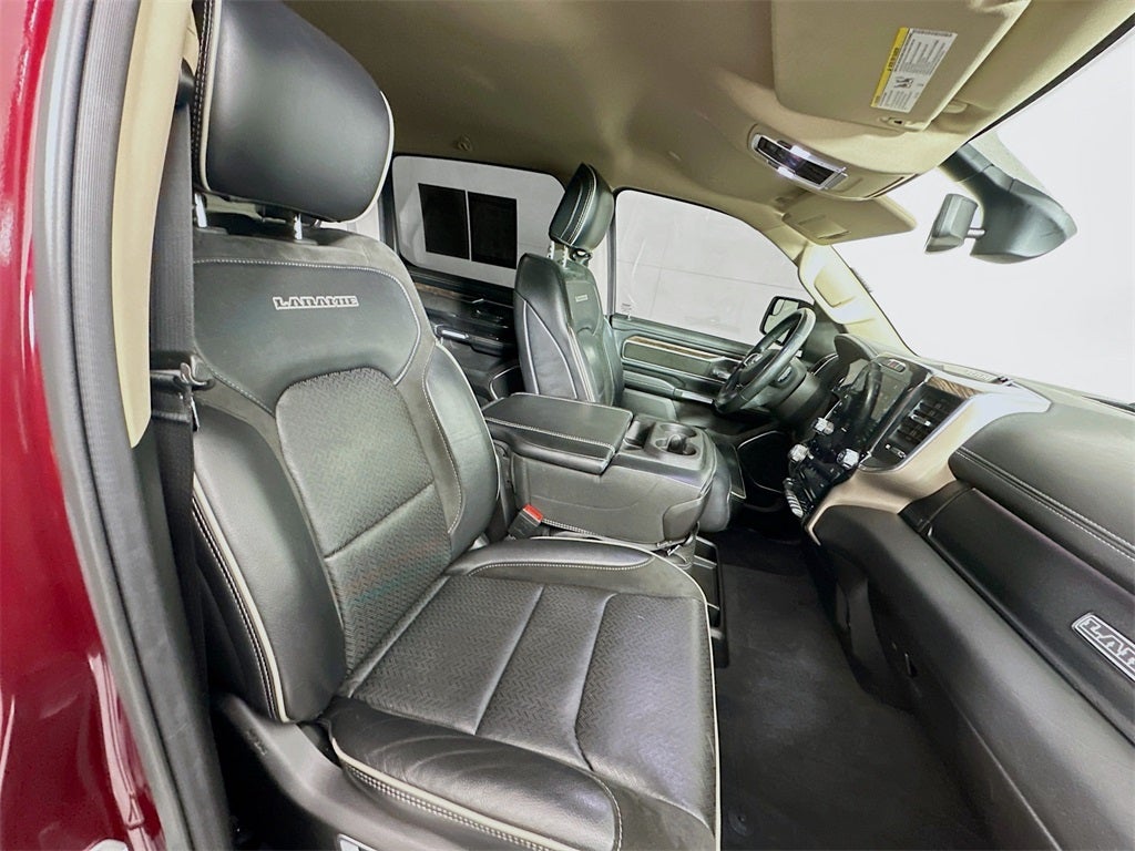 2019 RAM 1500 Laramie Crew Cab 4x4 5'7' Box