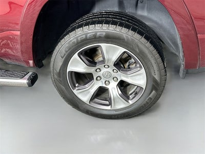 2019 RAM 1500 Laramie Crew Cab 4x4 5'7' Box