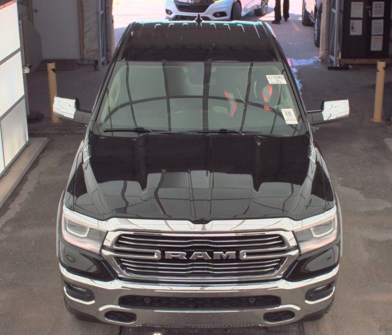 2019 RAM 1500 Laramie Crew Cab 4x4 5'7' Box