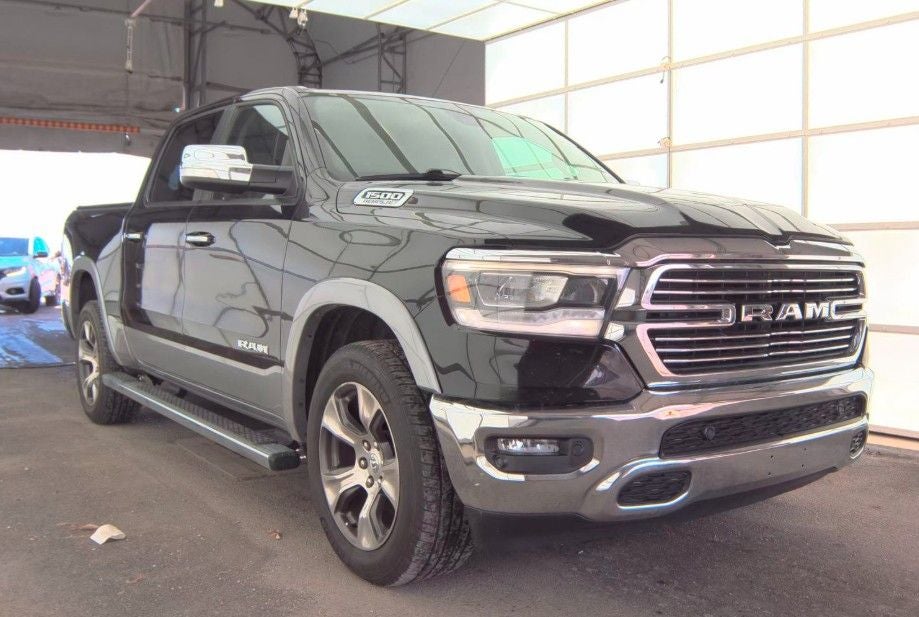 2019 RAM 1500 Laramie Crew Cab 4x4 5'7' Box