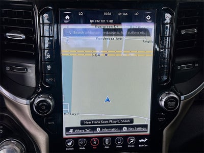 2019 RAM 1500 Laramie Crew Cab 4x4 5'7' Box