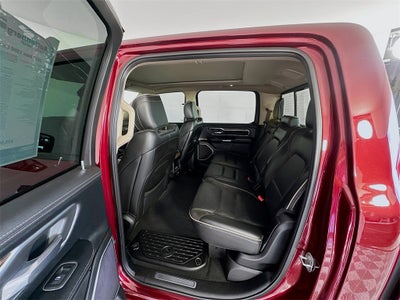 2019 RAM 1500 Laramie Crew Cab 4x4 5'7' Box