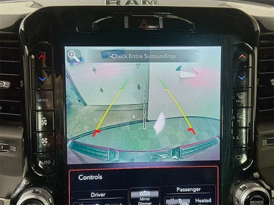 2020 RAM 1500 Laramie Crew Cab 4x4 5'7' Box