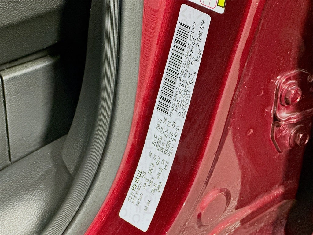 2020 RAM 1500 Laramie Crew Cab 4x4 5'7' Box