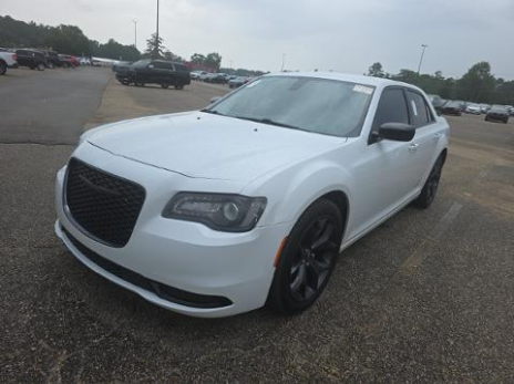 2020 Chrysler 300 Touring