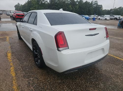 2020 Chrysler 300 Touring