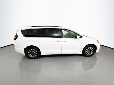 2021 Chrysler Pacifica Hybrid Touring L