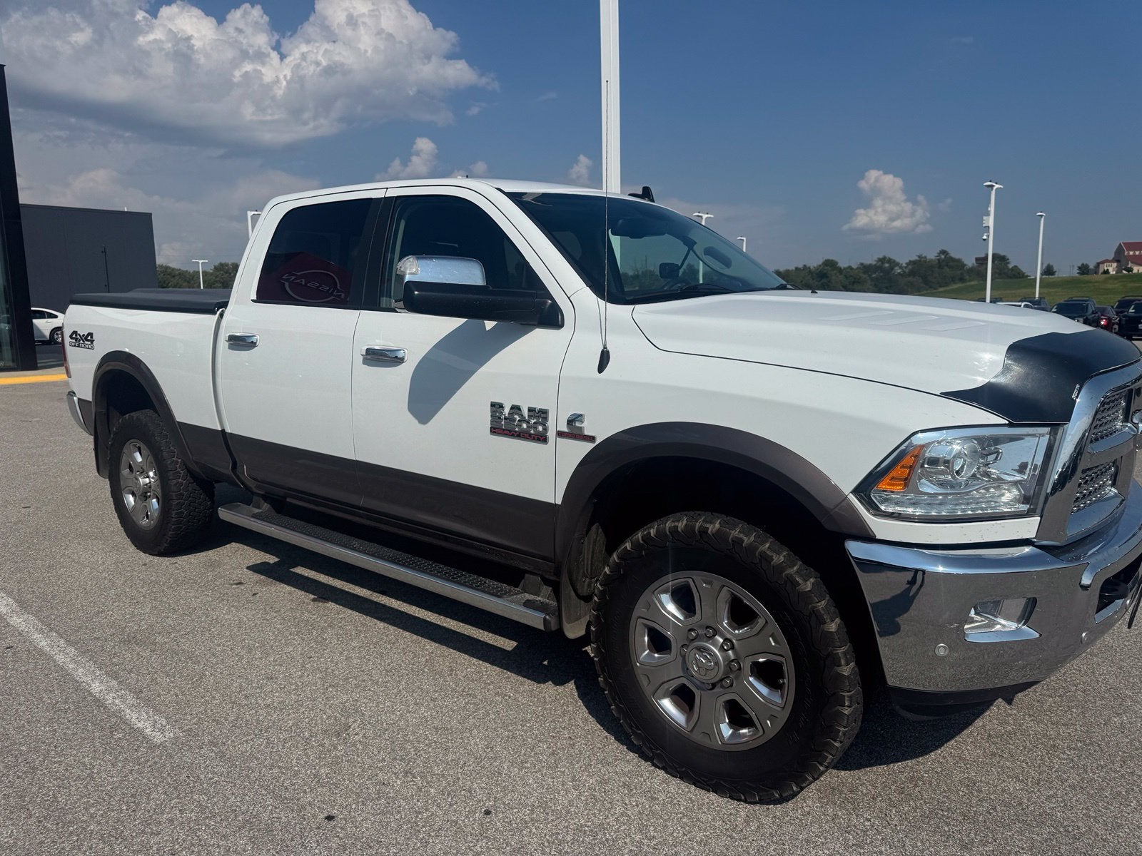 2017 RAM 2500 Laramie Crew Cab 4x4 6'4' Box