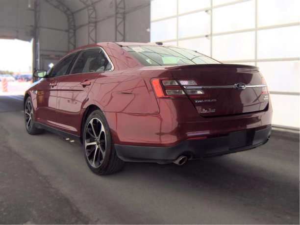 2015 Ford Taurus SEL