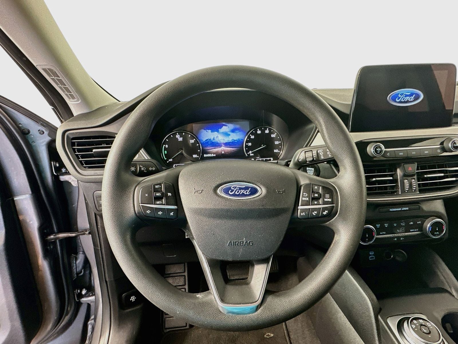 2022 Ford Escape Hybrid SE