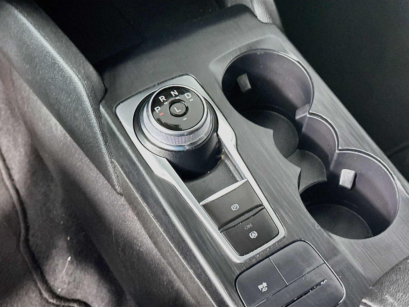 2022 Ford Escape Hybrid SE