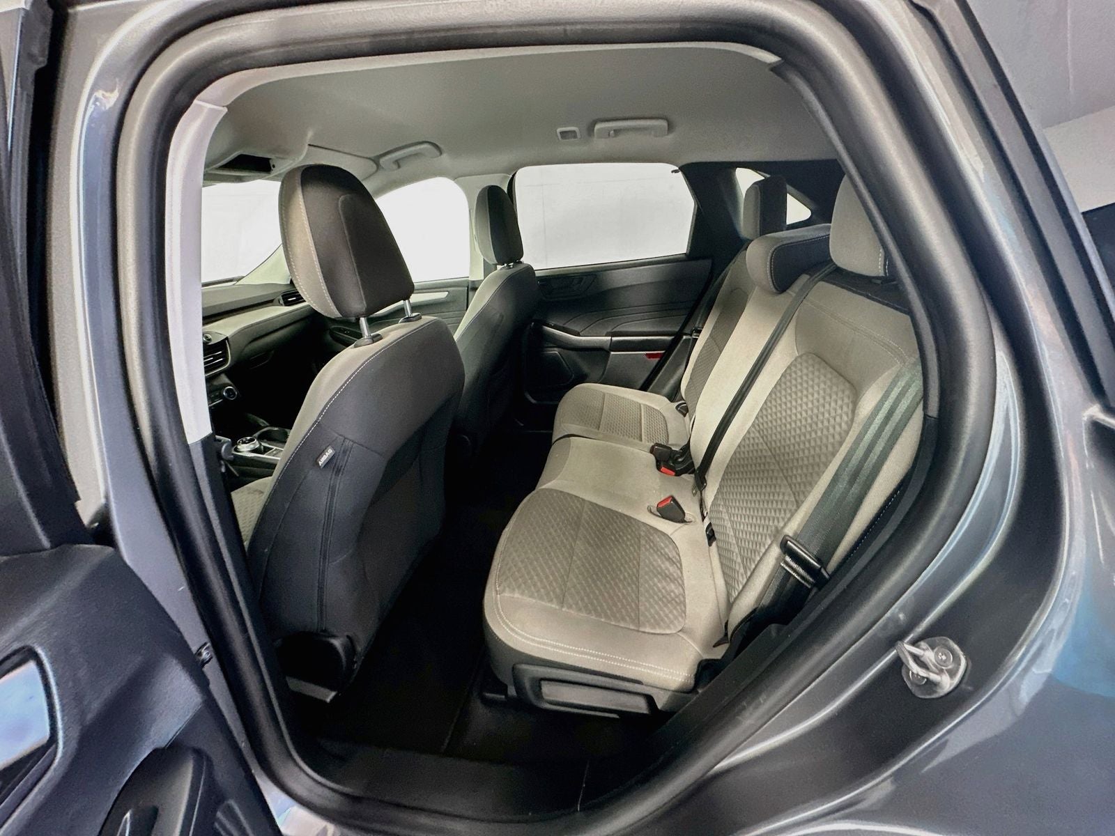 2022 Ford Escape Hybrid SE