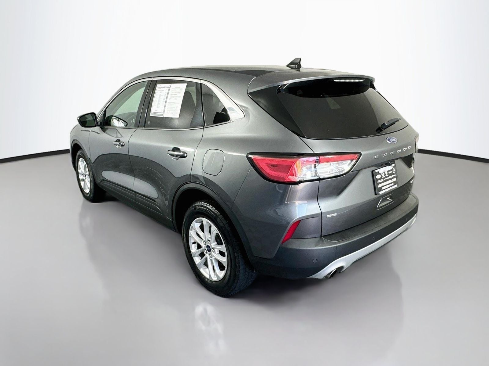2022 Ford Escape Hybrid SE