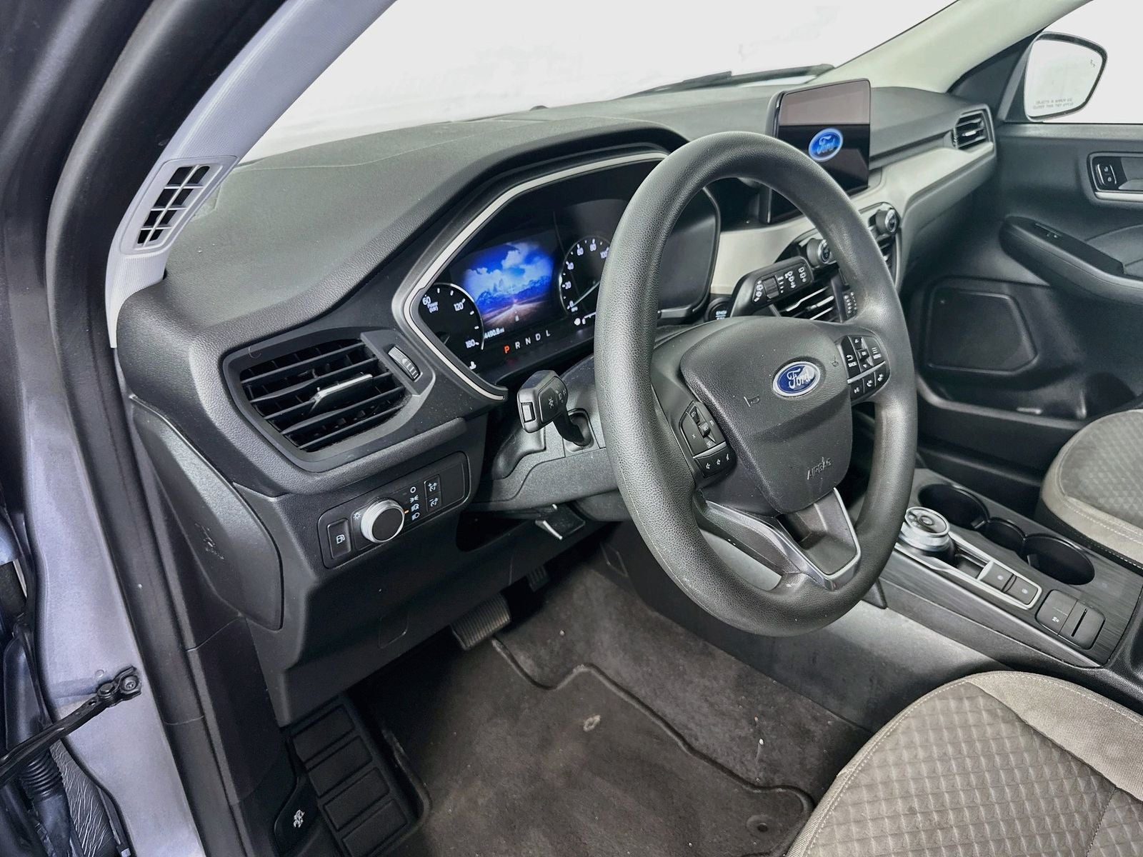 2022 Ford Escape Hybrid SE