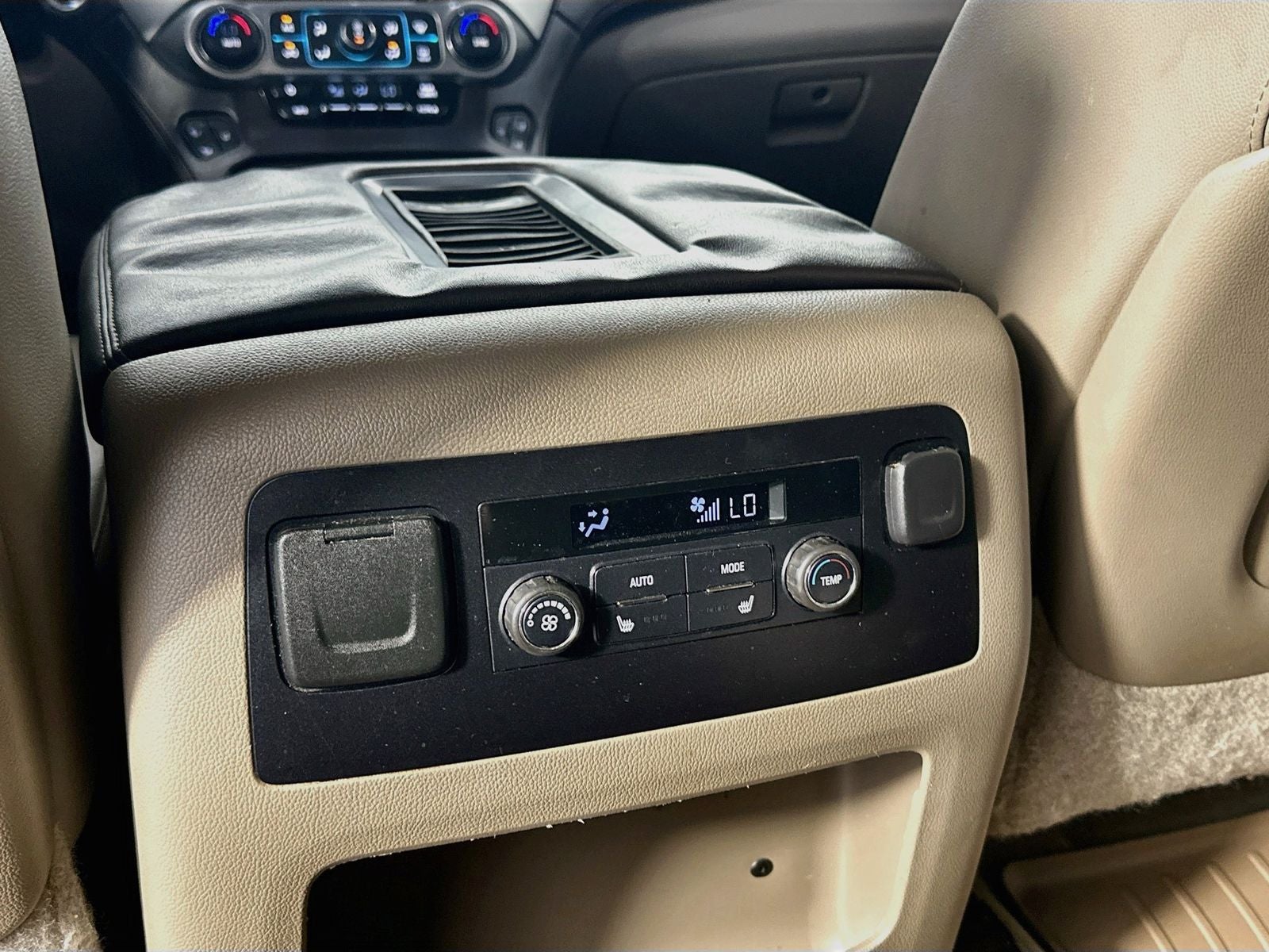 2015 Chevrolet Suburban LTZ