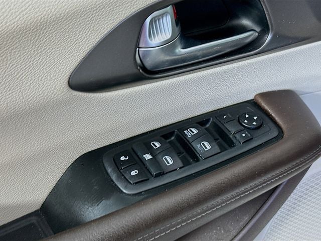 2019 Chrysler Pacifica L