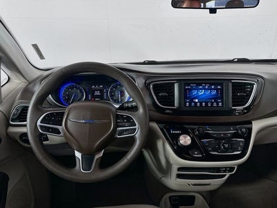 2019 Chrysler Pacifica L