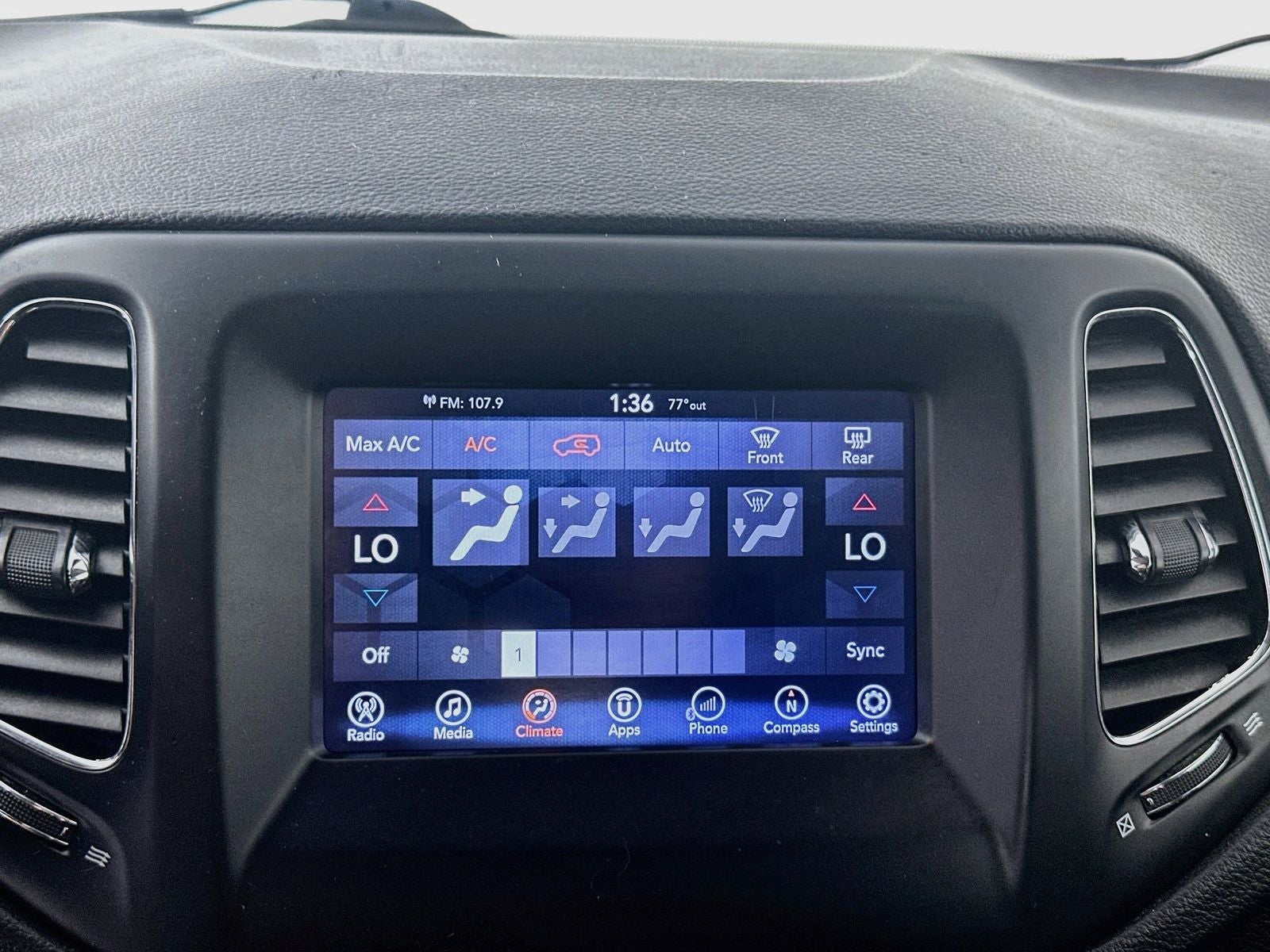 2017 Jeep Compass Latitude