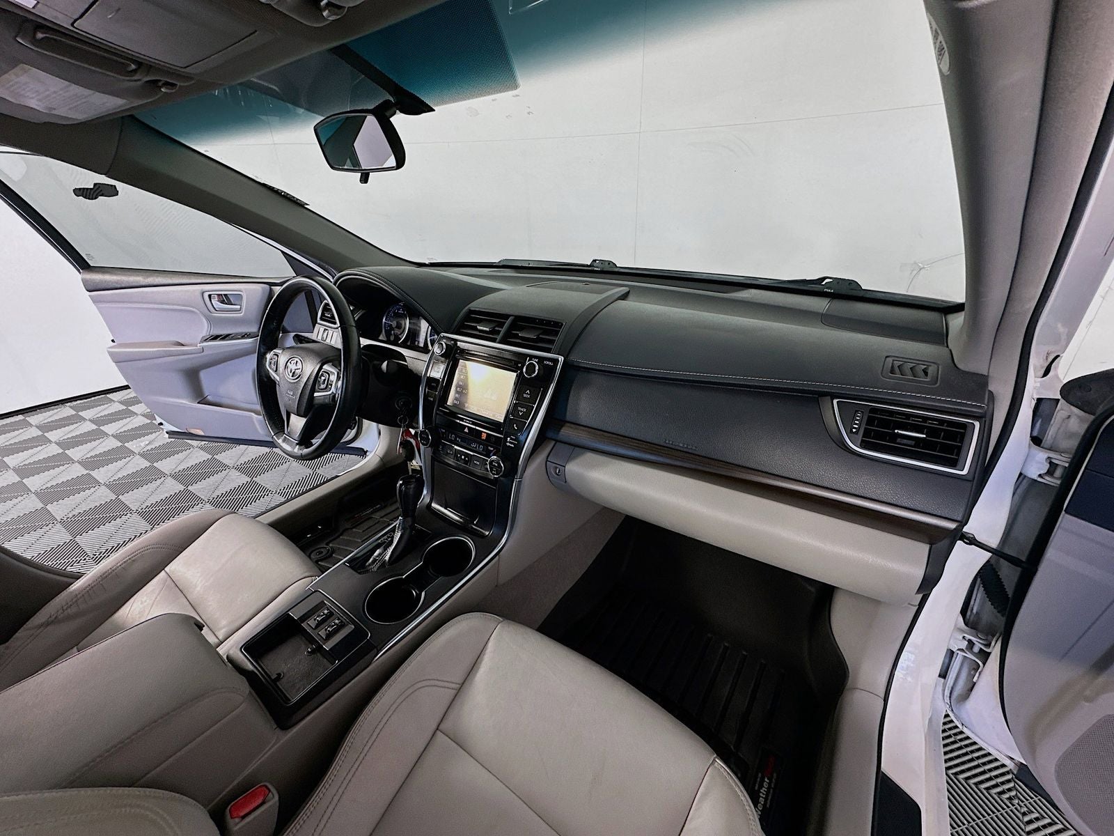 2016 Toyota Camry XLE