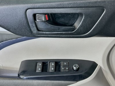 2017 Toyota Highlander LE