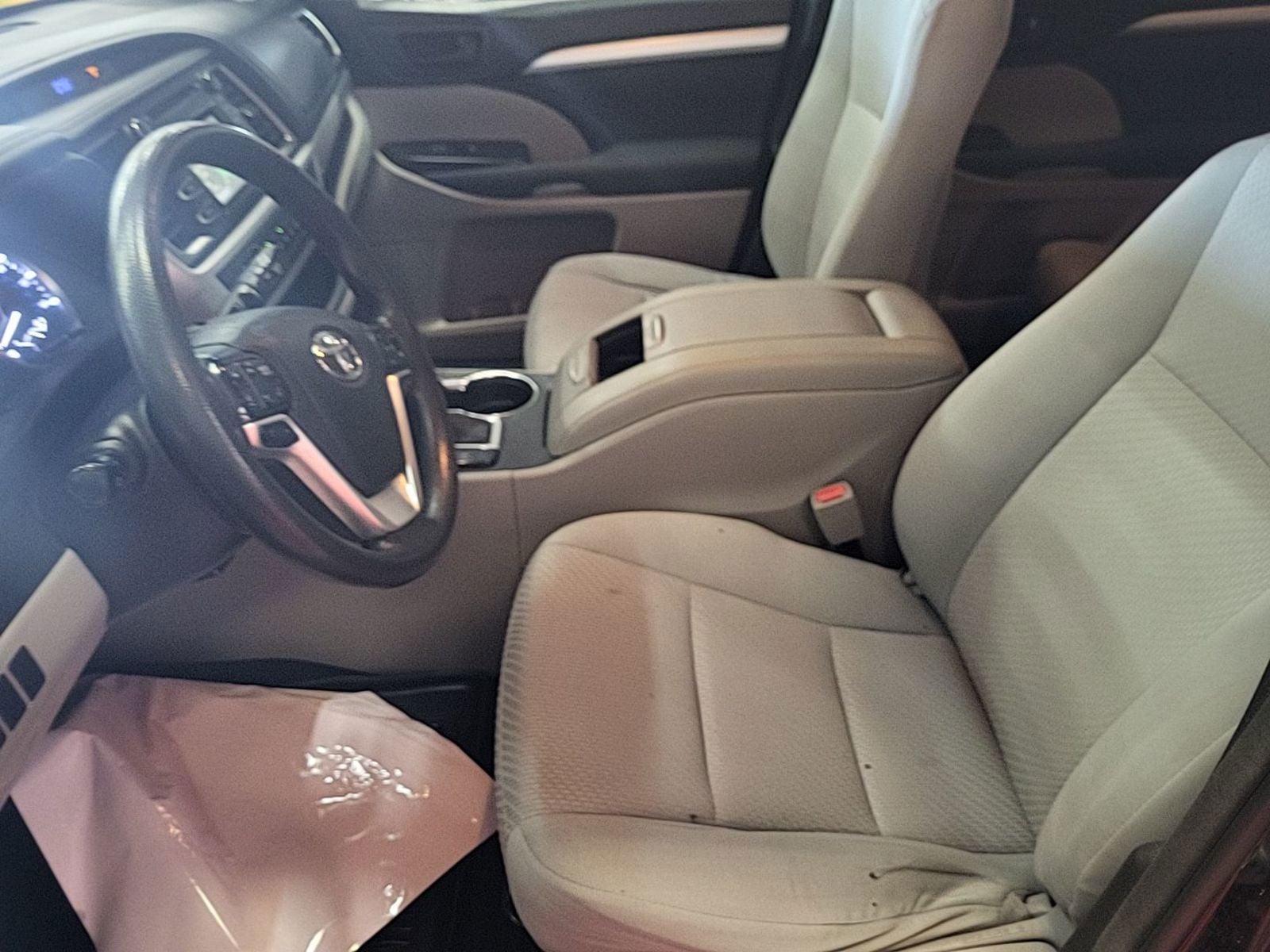 2017 Toyota Highlander LE