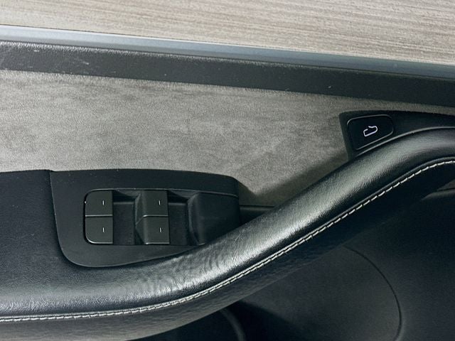 2022 Tesla Model 3 Base