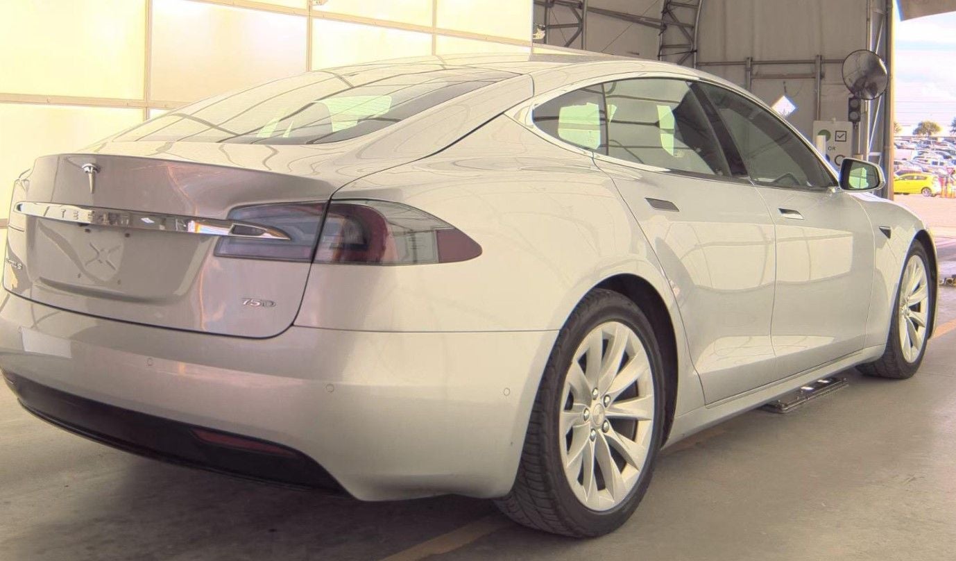 2016 Tesla Model S 75D