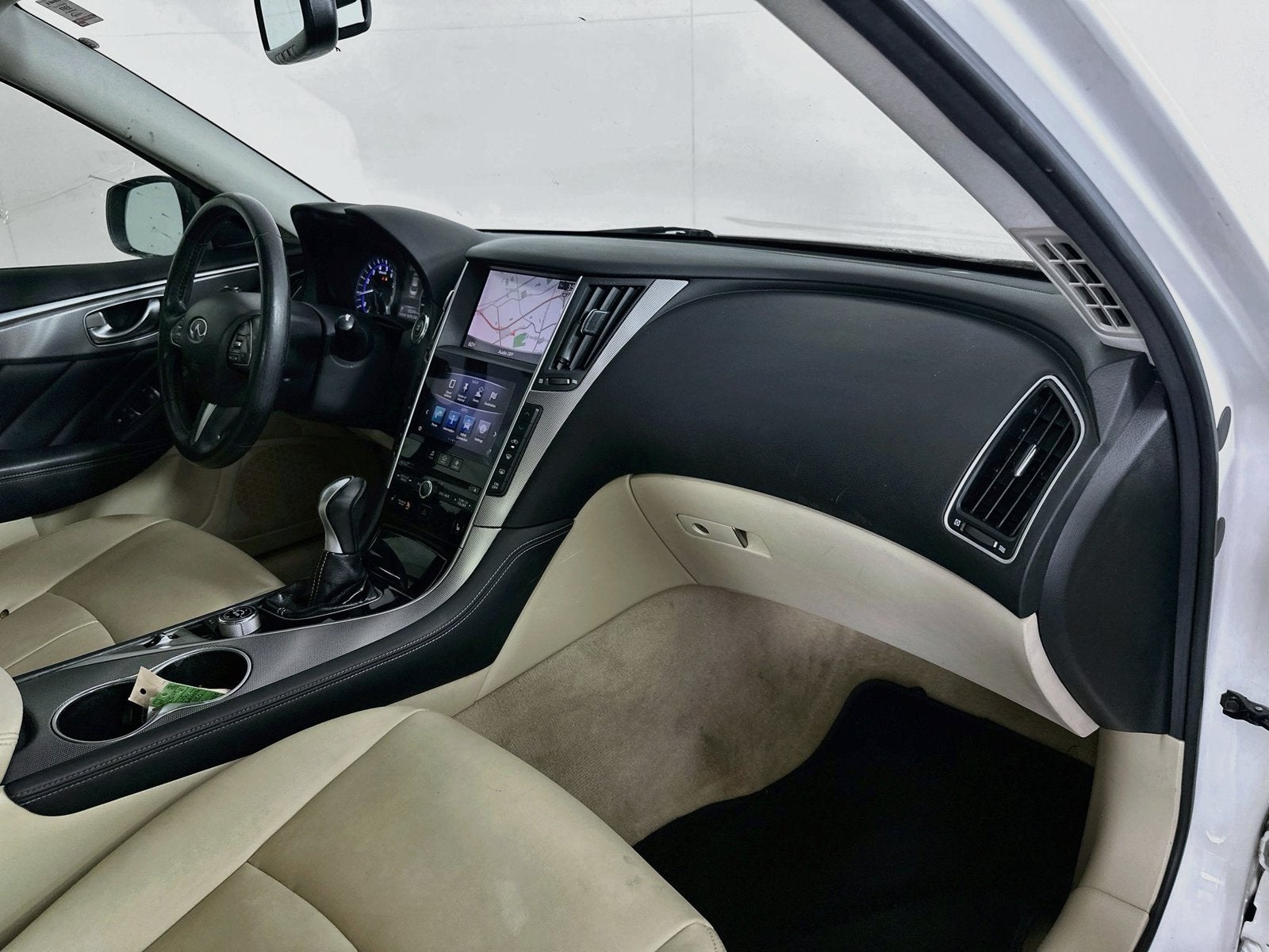 2015 INFINITI Q50 Premium