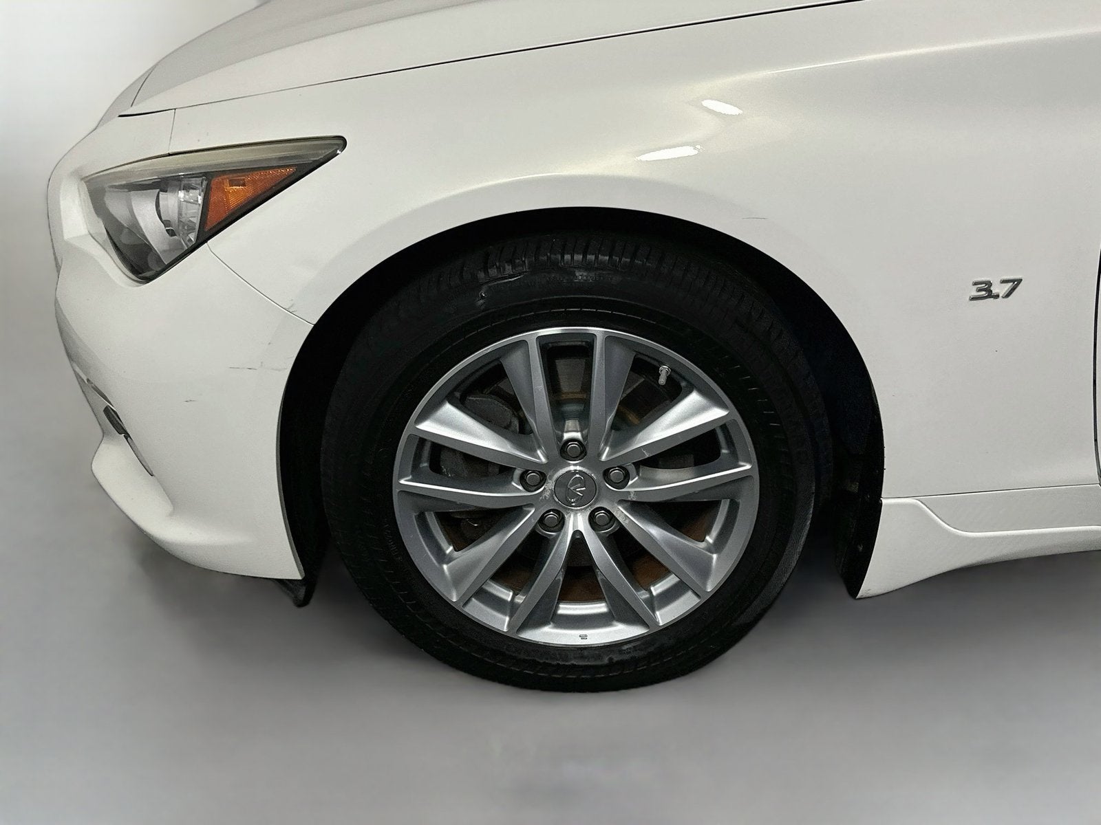 2015 INFINITI Q50 Premium