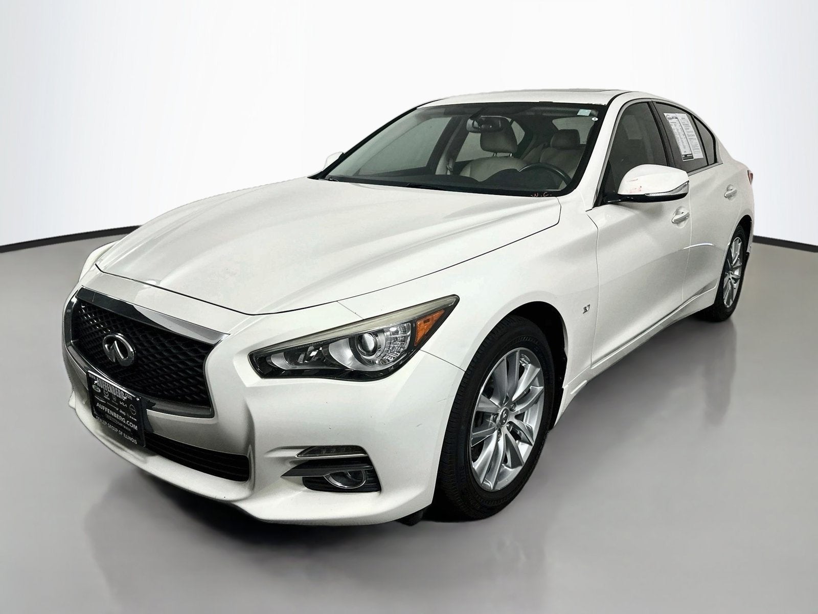 2015 INFINITI Q50 Premium