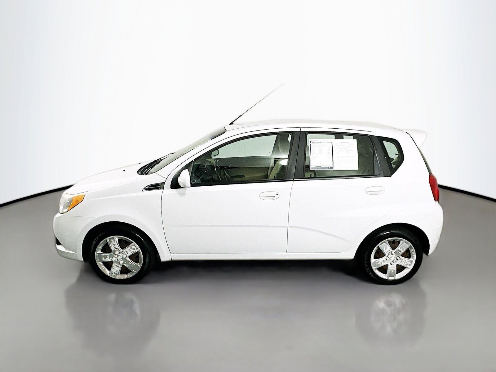 2011 Chevrolet Aveo5 2LT