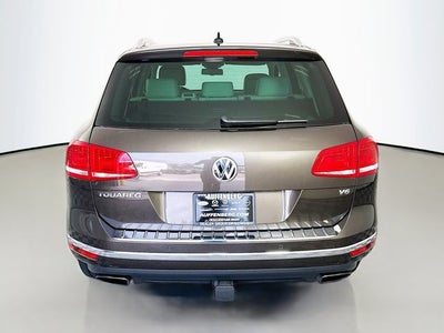 2016 Volkswagen Touareg VR6 FSI Lux