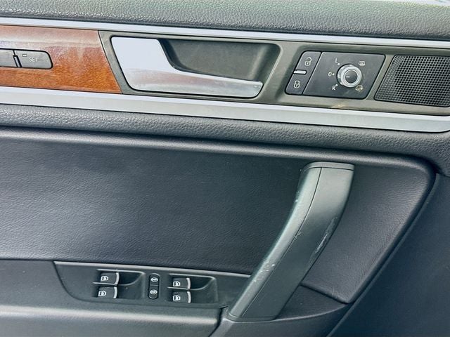 2013 Volkswagen Touareg VR6 FSI Sport