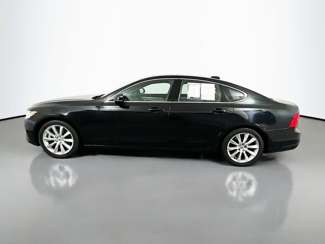2017 Volvo S90 T6 Momentum