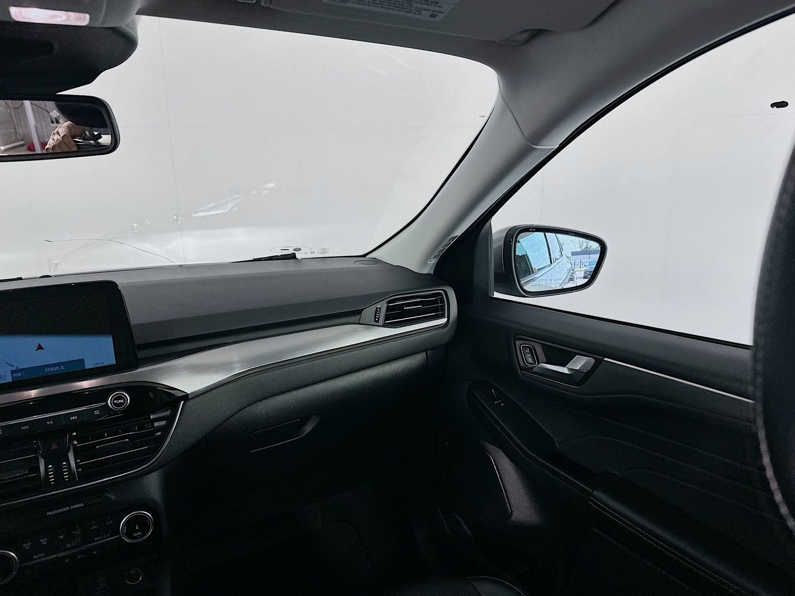 2022 Ford Escape Hybrid Titanium