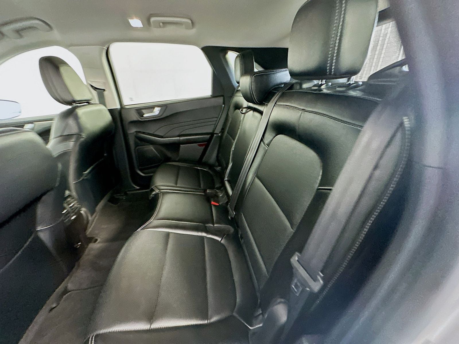 2022 Ford Escape Hybrid Titanium