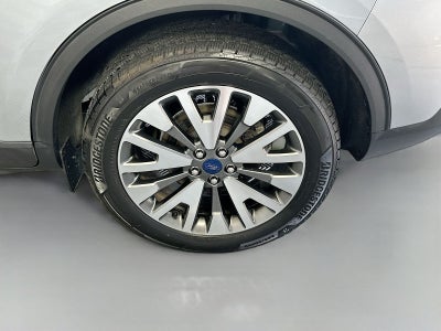 2022 Ford Escape Hybrid Titanium