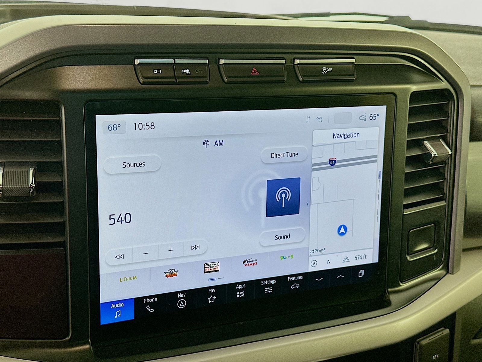2023 Ford F-150 Lightning XLT