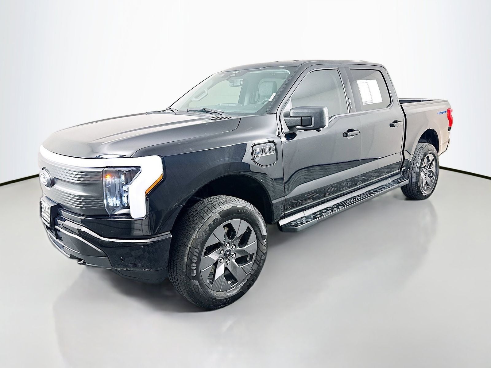 2023 Ford F-150 Lightning XLT