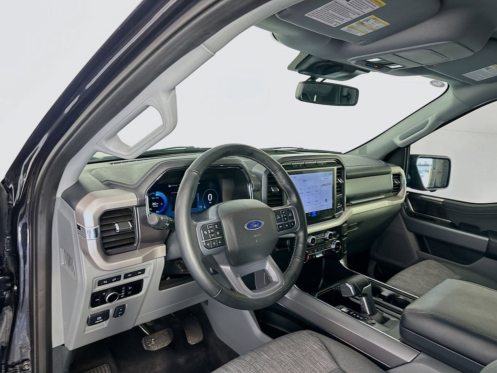 2023 Ford F-150 Lightning XLT
