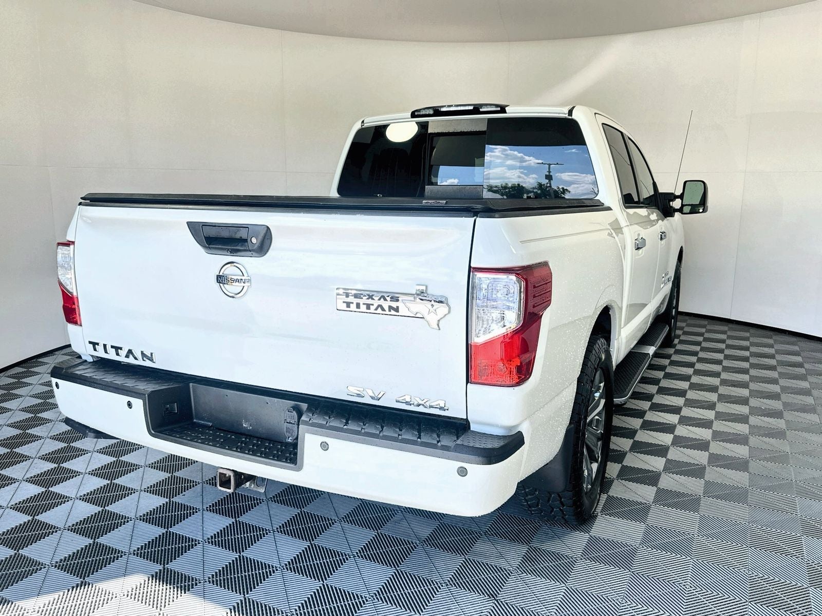 2019 Nissan Titan SV