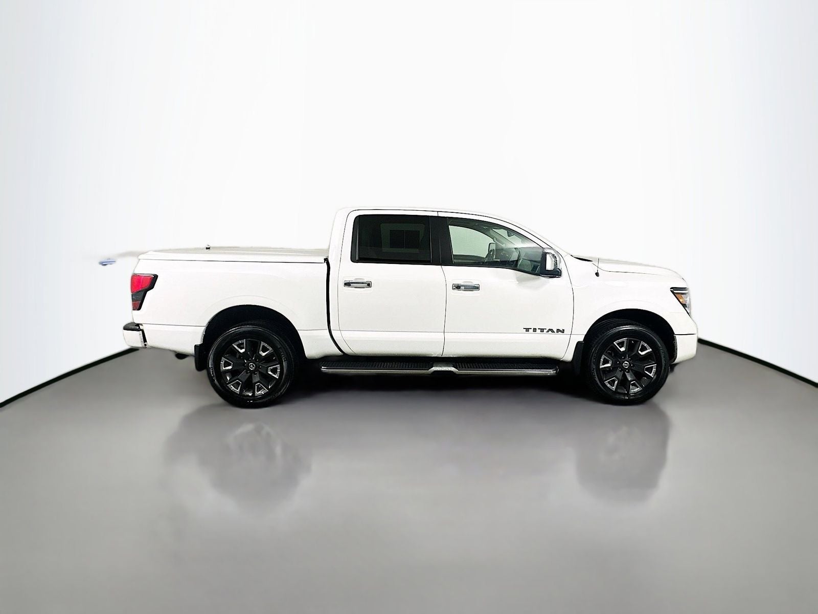 2021 Nissan Titan SL